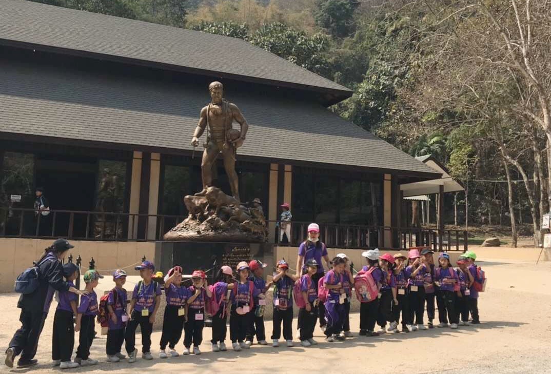 紀念館2018年底完工，常有泰國小學生來這裡戶外教學。