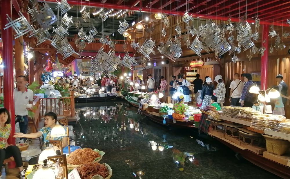 泰國中區的水上市場和魚的文化