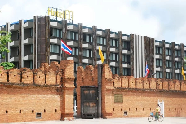 從佩培門看過去的Hotel M Chiangmai。