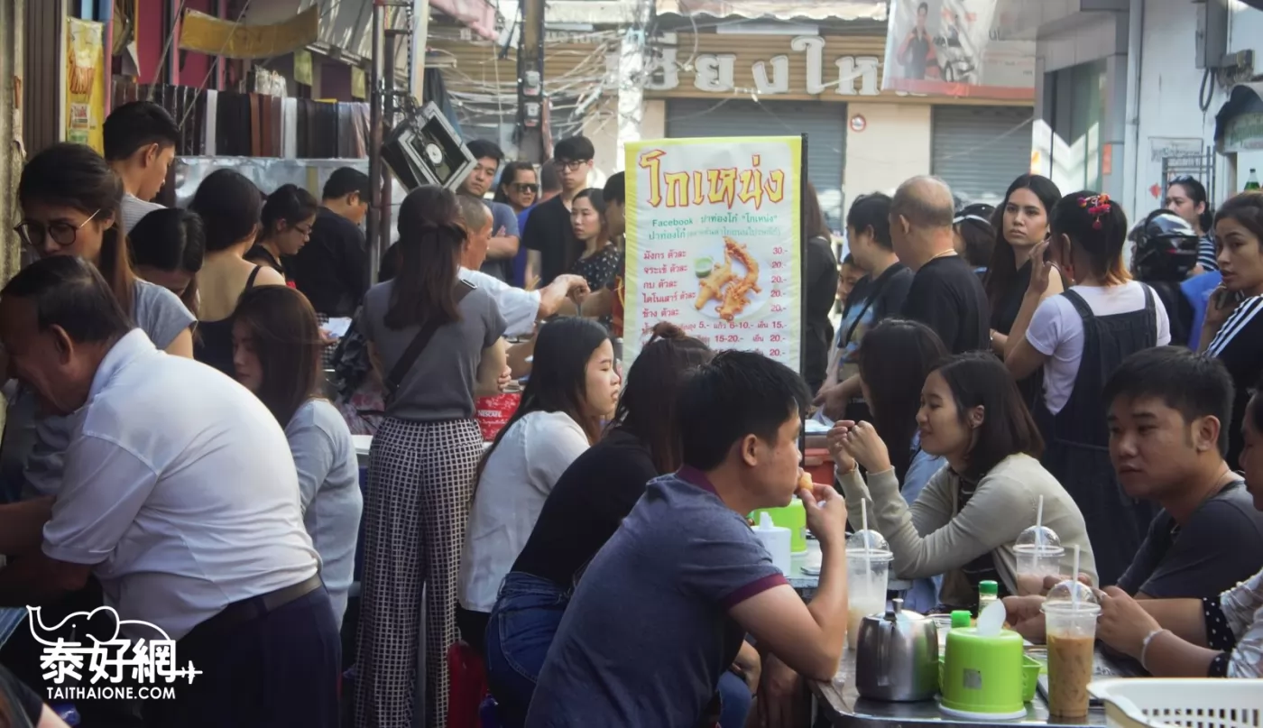 一大早，客人就爆滿啦！