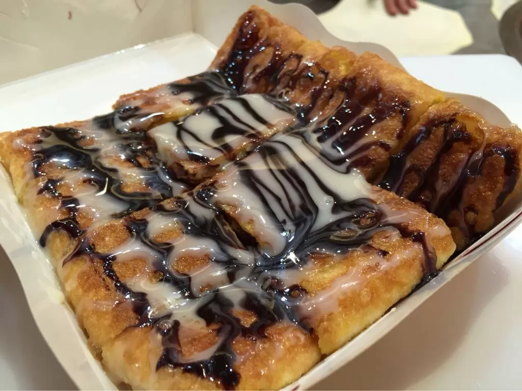 添加巧克力的ROTI。