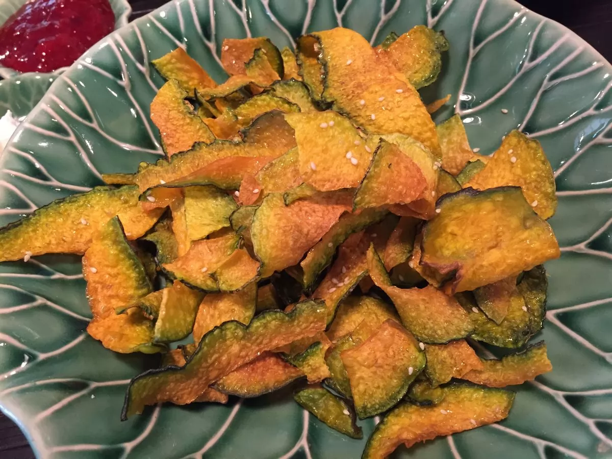 下午茶附送的甜點心—脆甜的乾南瓜片。