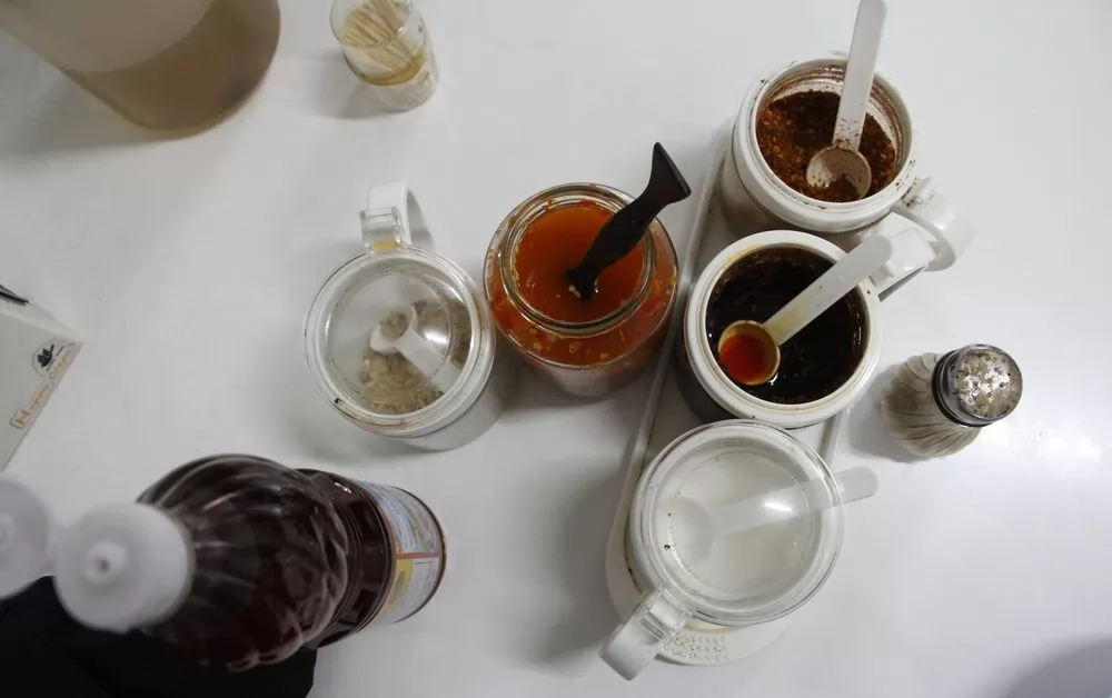 這家提供的調味料，光是辣椒就有3種。