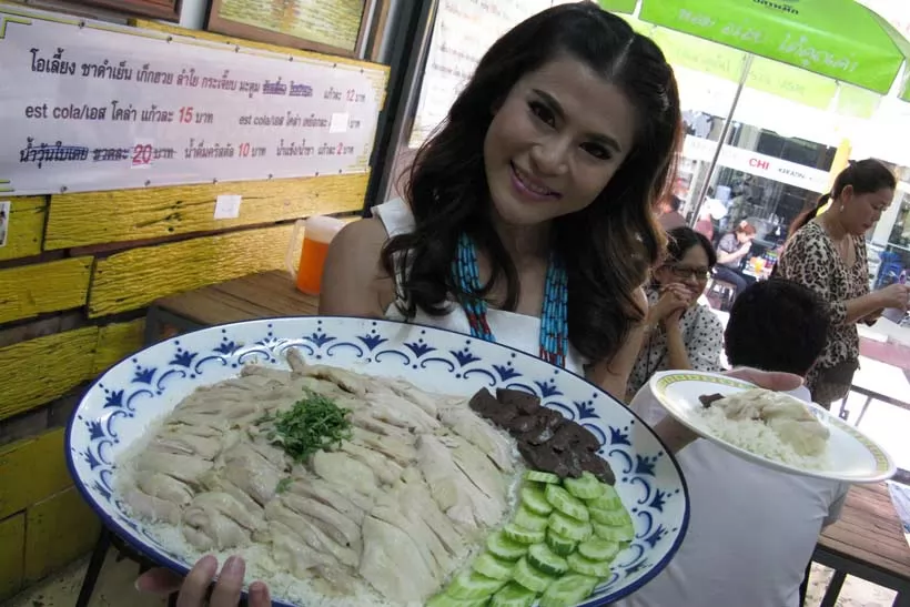 店家歡迎大胃王前來挑戰。