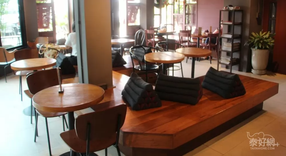 室內的木製裝潢。