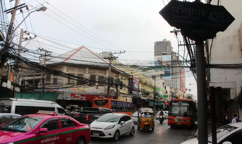 曼谷第一條道路—石龍軍路。