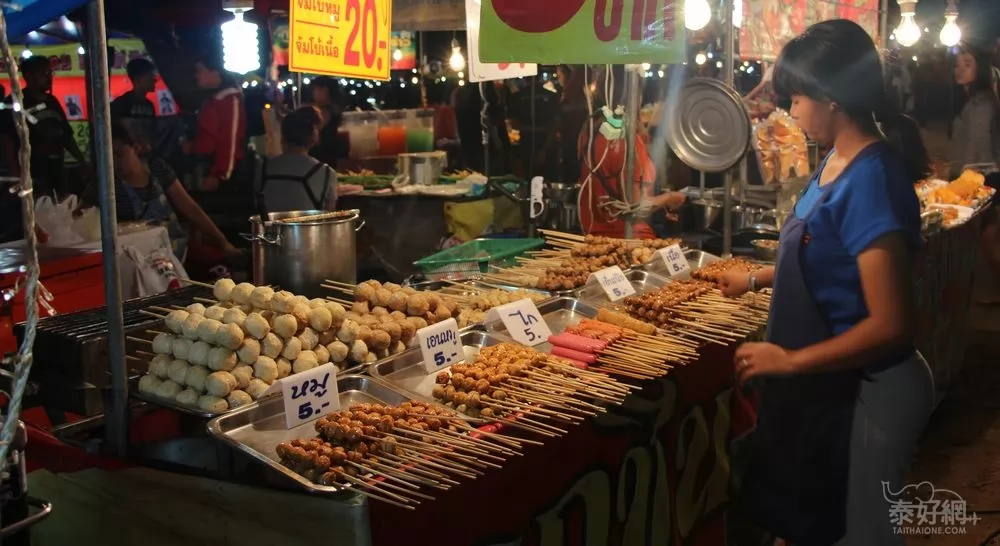 各式丸子5銖1串,超便宜!