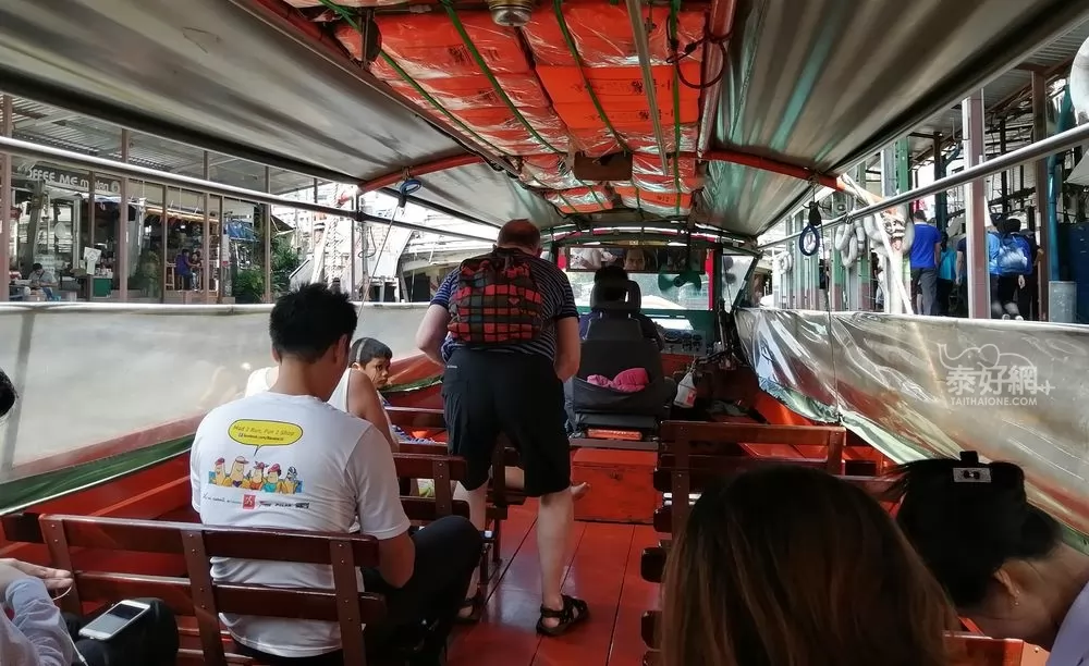 西線的船小座位也少。