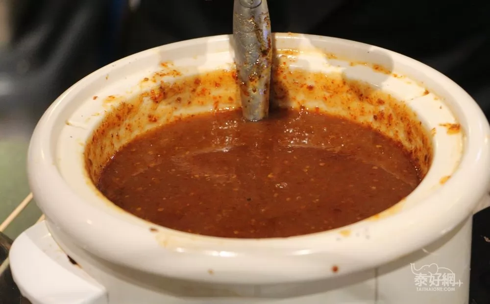 加上自製的甜辣醬料,更加美味!