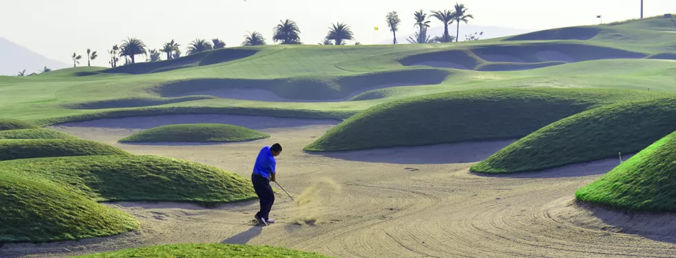 落入沙坑,將是球友最大的災難。