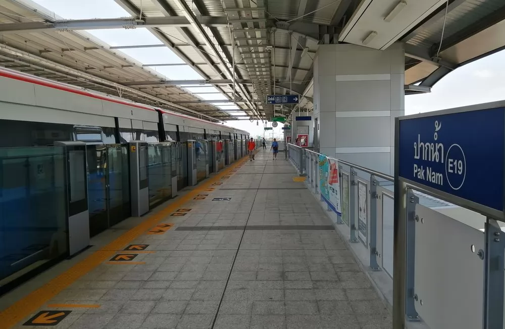 BTS淡綠色延伸線的巴南站就是北橄府所在。