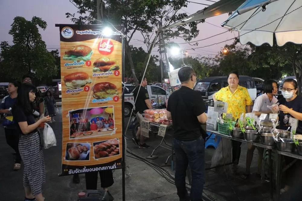 麵包夾心在這裡也是熱賣。