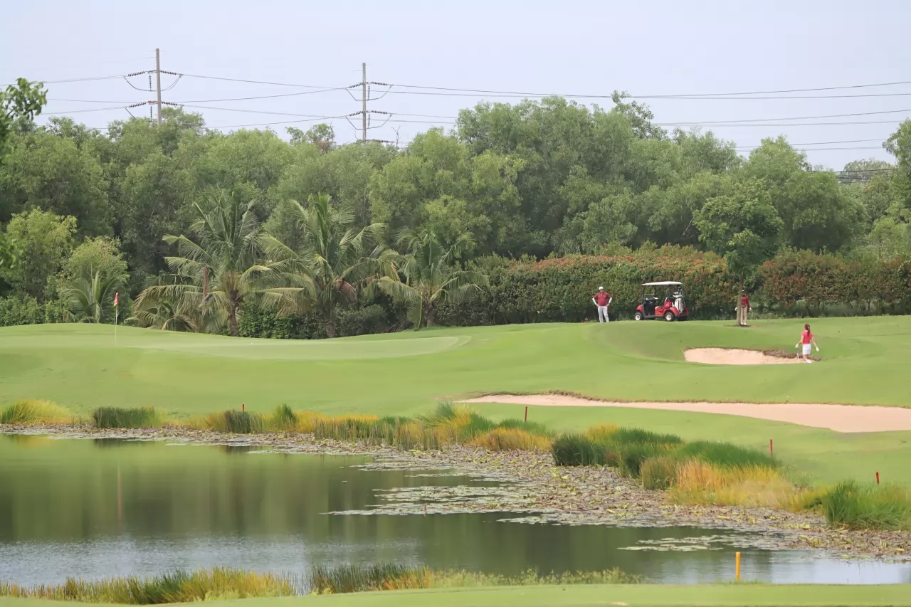 第4、第5桿面臨果嶺及周邊障礙的考驗。